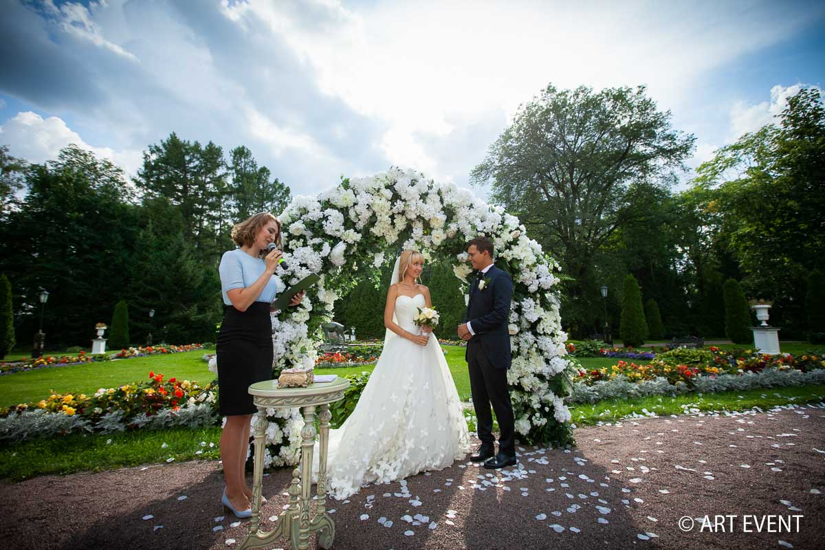 Организация свадьбы на природе в Москве