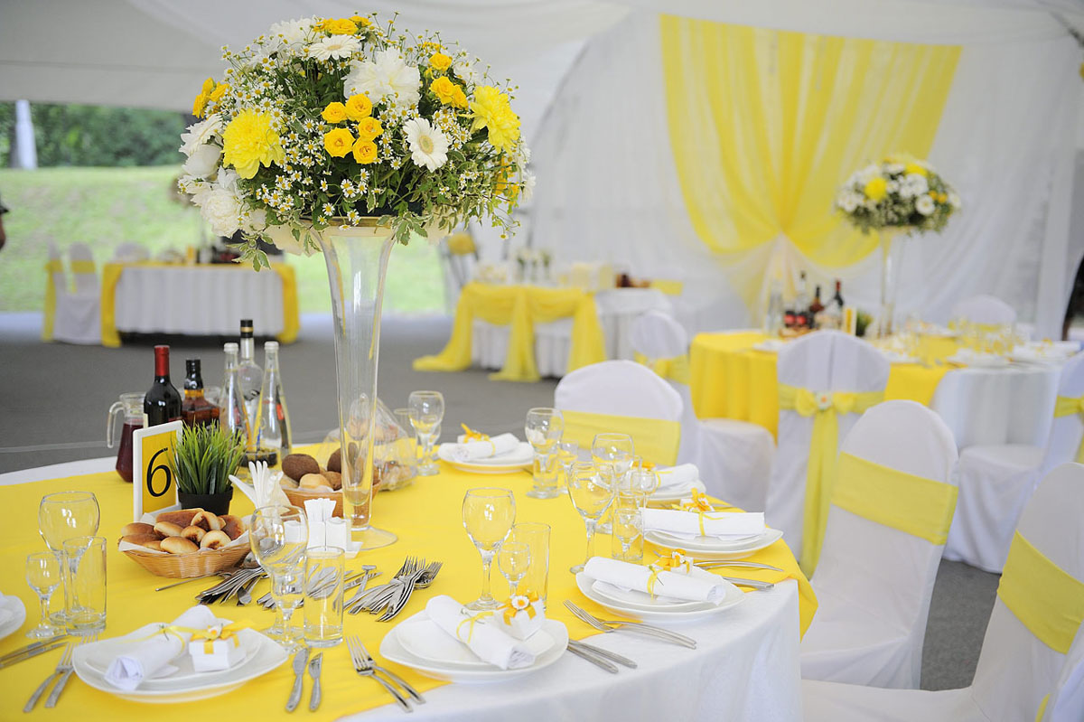 Свадьба в жёлтом цвете в Москве