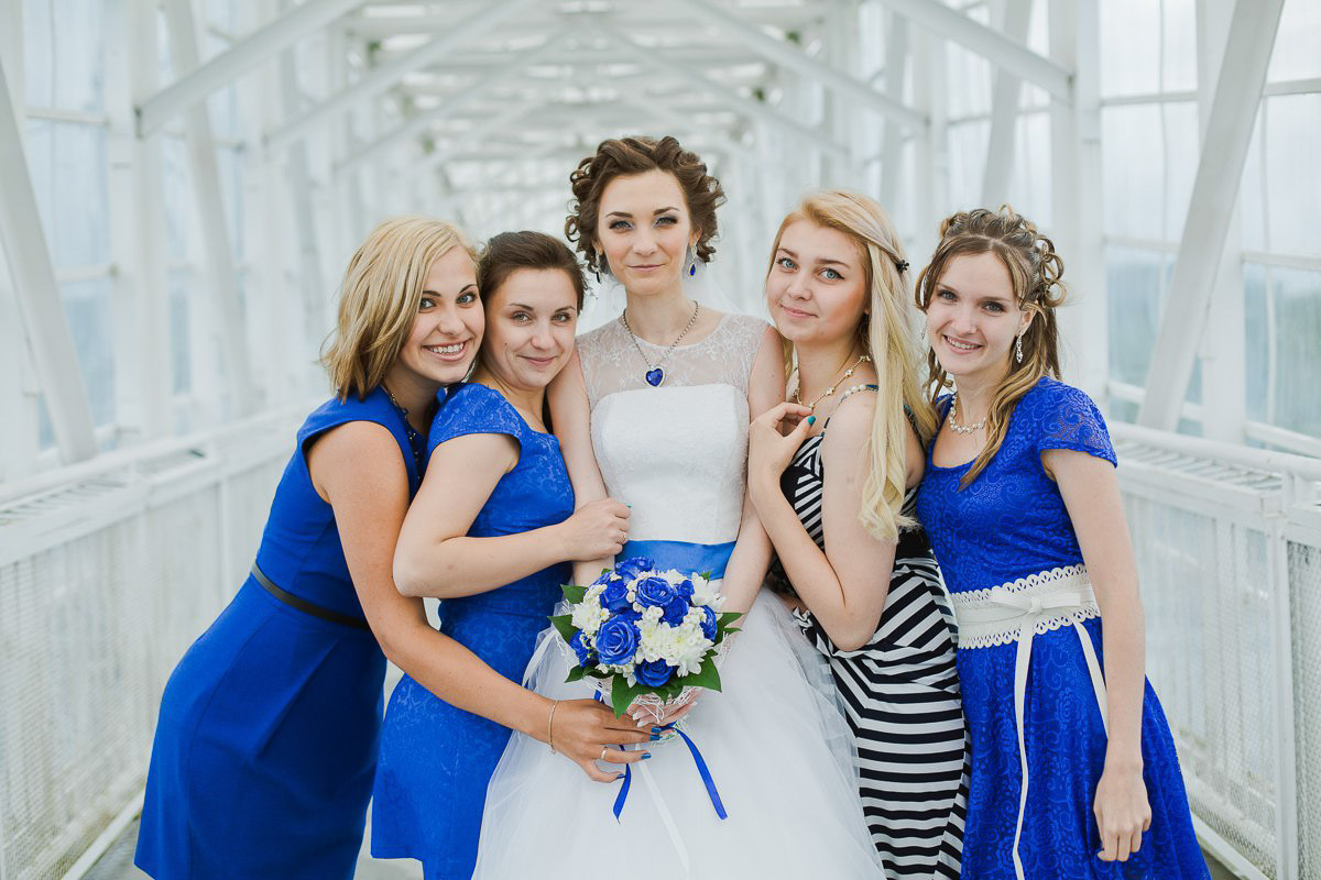 платье невесты на синюю свадьбу в Москве