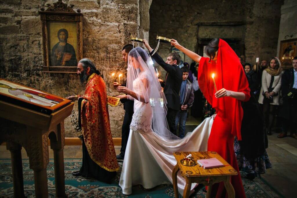Традиционные наряды жениха и невесты в Грузии